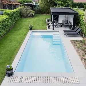 https://guesthouse-max.brusselshotelsbook.com